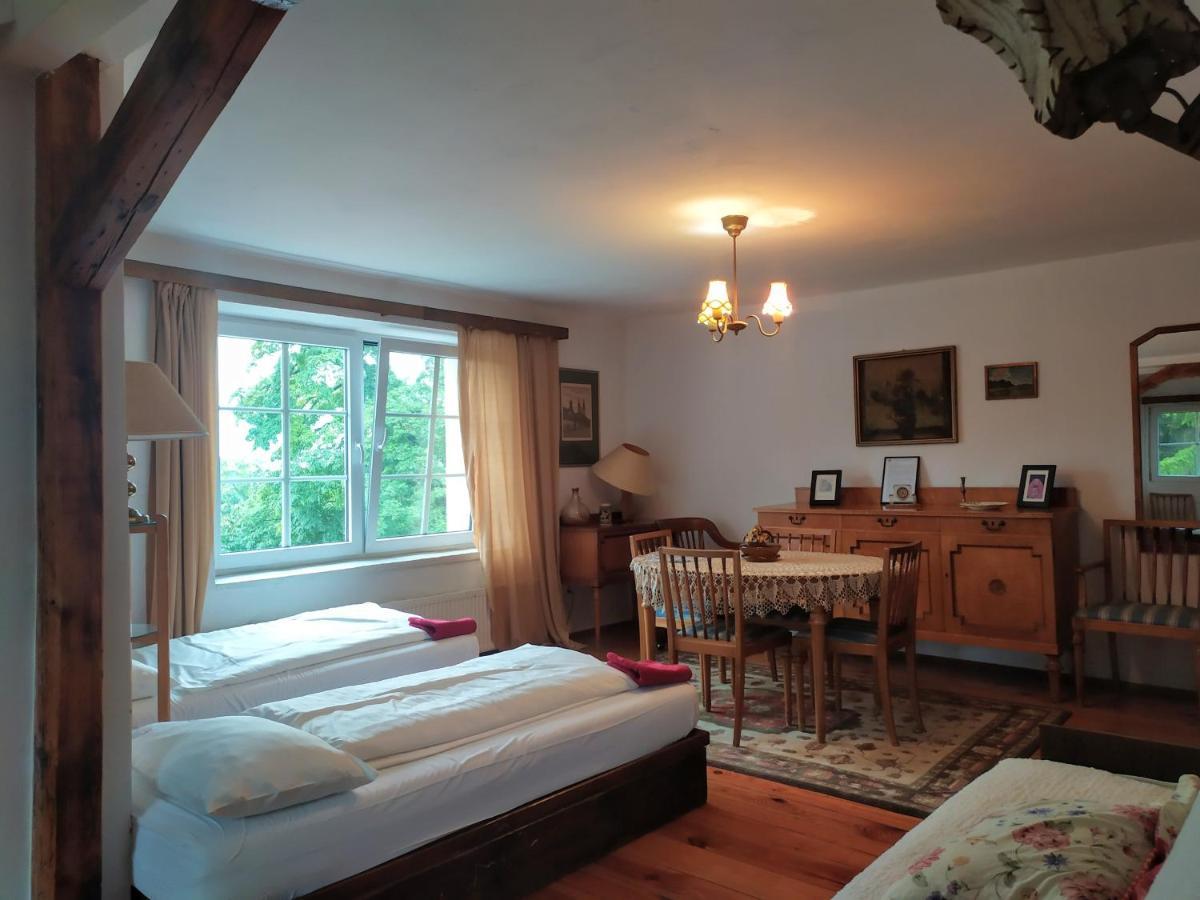 Dwor W Odonowie Extérieur photo