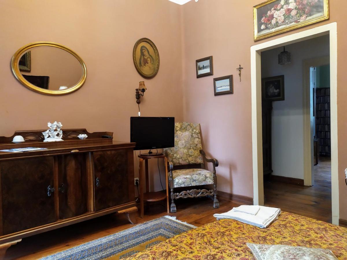 Dwor W Odonowie Extérieur photo