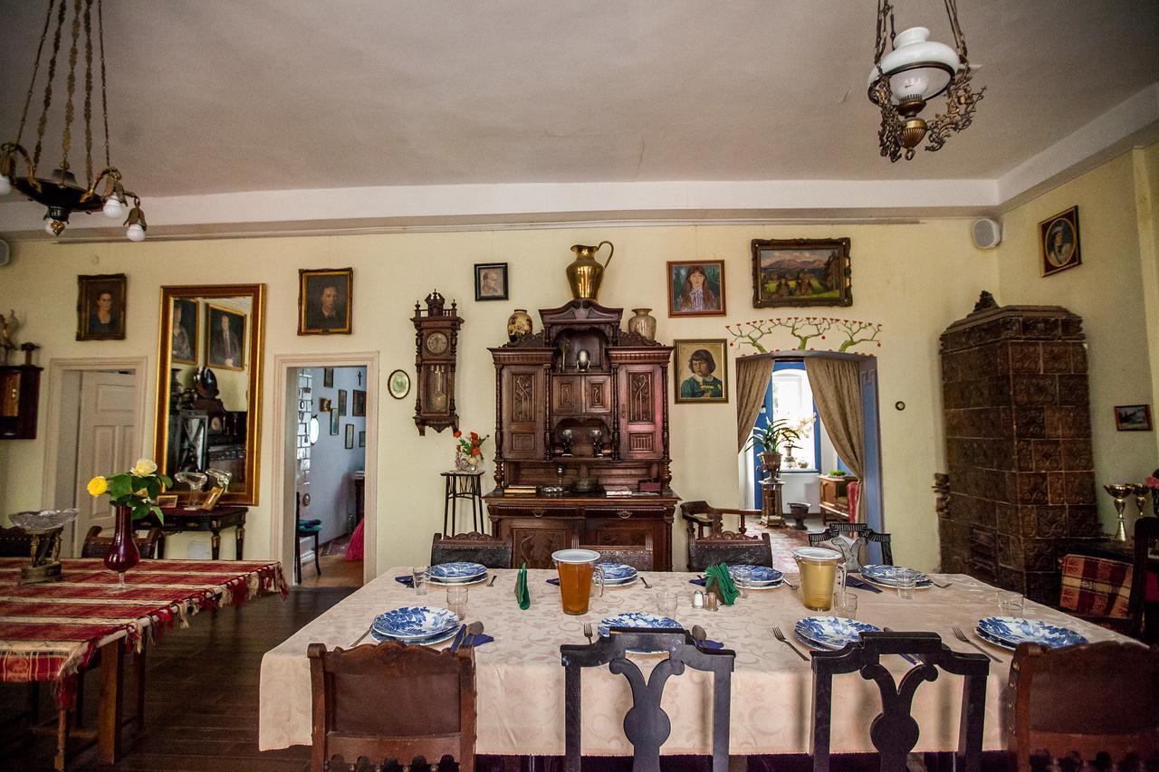 Dwor W Odonowie Extérieur photo